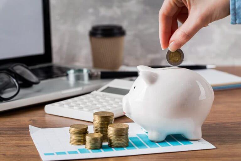 Gestiona tus cuentas antes de comprar casa finanzas personales